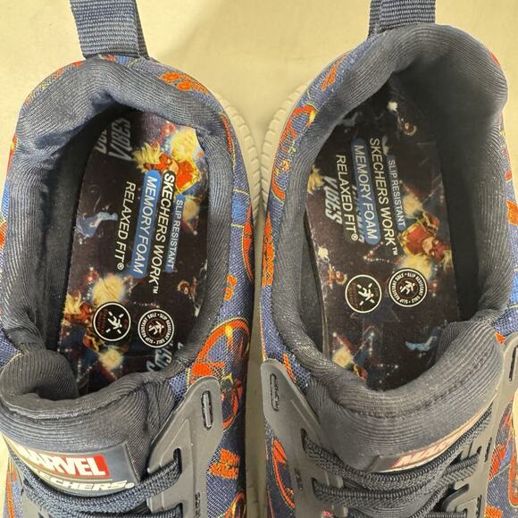 Captain Marvel Skechers Women’s 8 Slip Resistant Slip-On Relaxed Fit - Picture 8 of 10